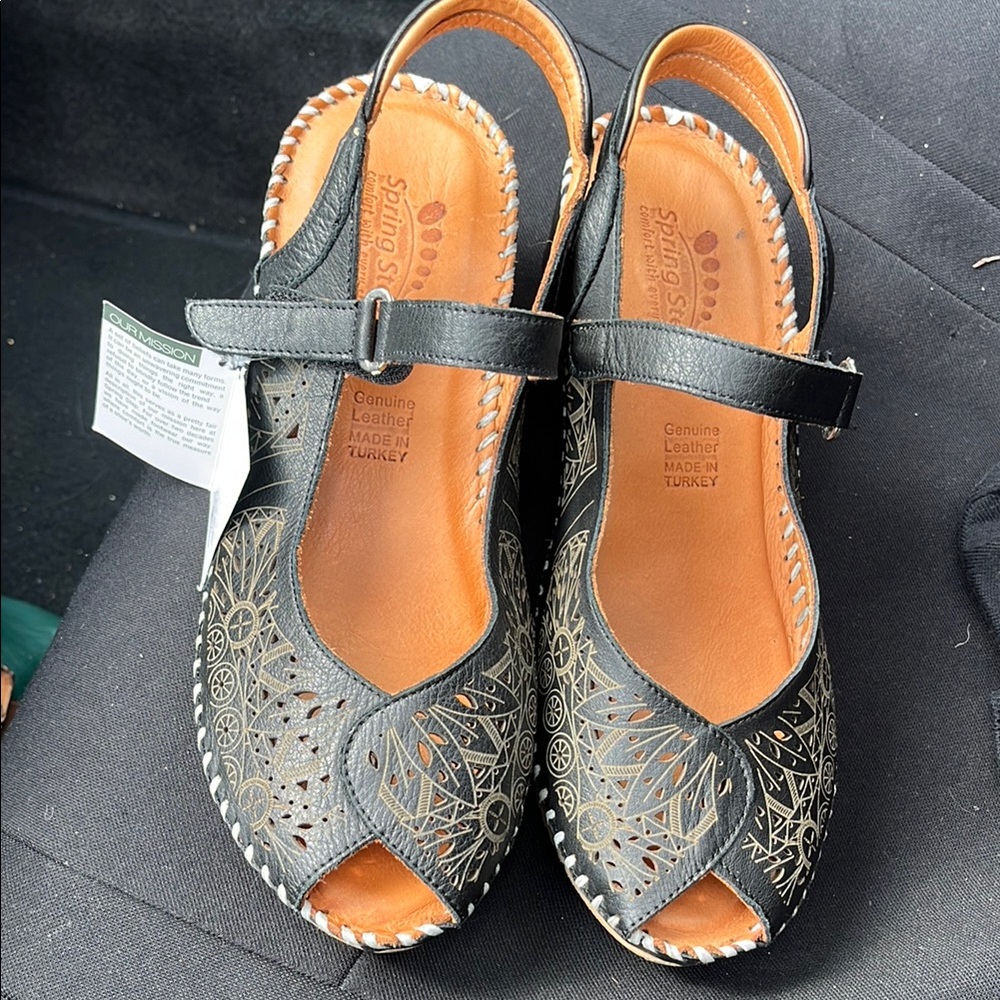 Spring Step Irin
Women's Sandals
Size 7.5 / 40